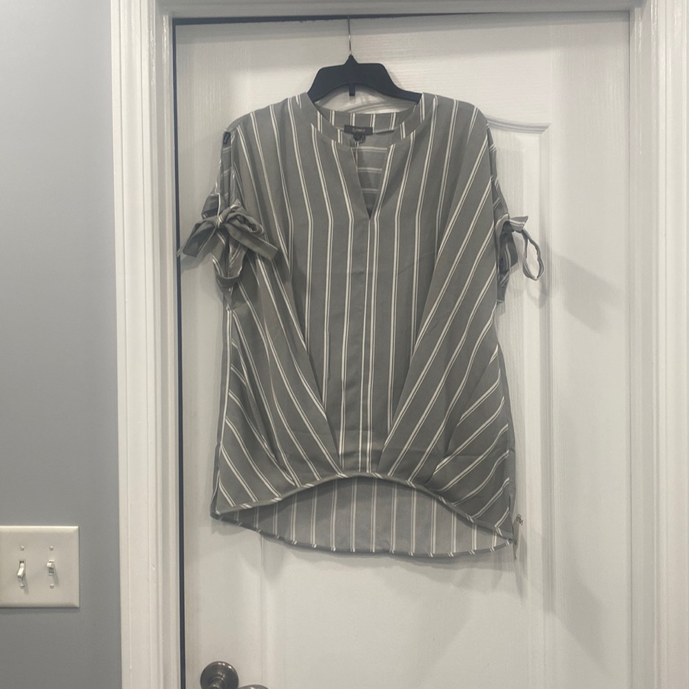 &Merci. Blouse. Medium (fits like a large)